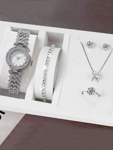 Ensemble Montre et Bijoux Étincelants