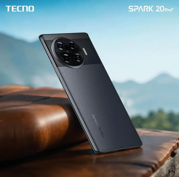 Smartphone Tecno Spark 20 Pro+