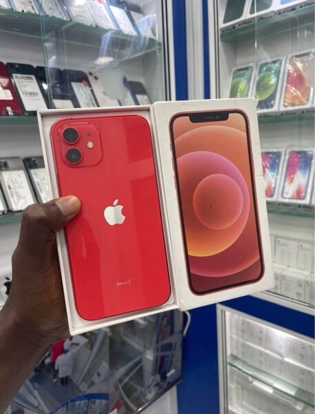 Smartphone dernier modèle, rouge