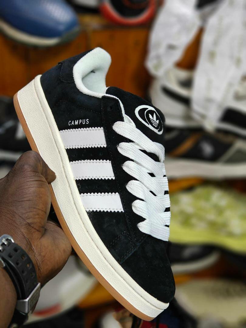 Baskets noires Adidas Campus