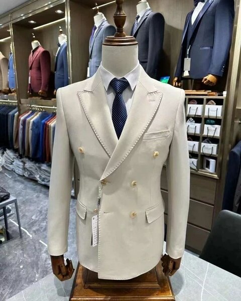 Men's suit in white  color