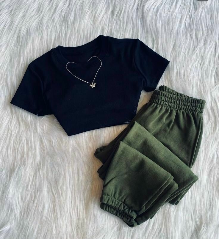 Ladies jogger+crop top