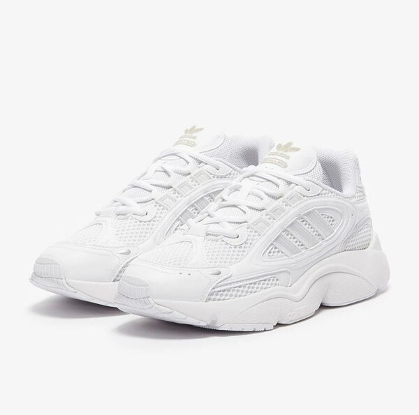 Baskets sport hommes blanches