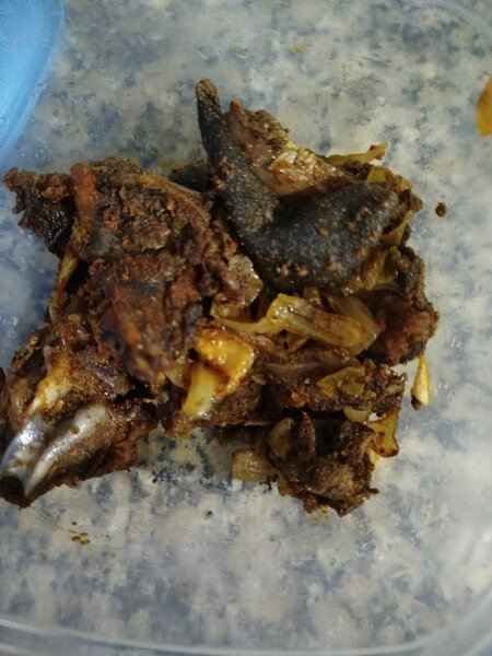 Viande épicée séchée