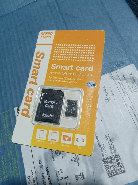 Carte mémoire 16GB avec adaptateur