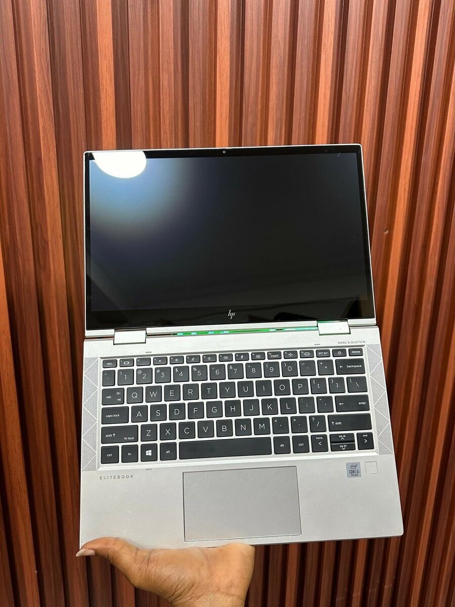 *HP ELITEBOOK 830 G7*