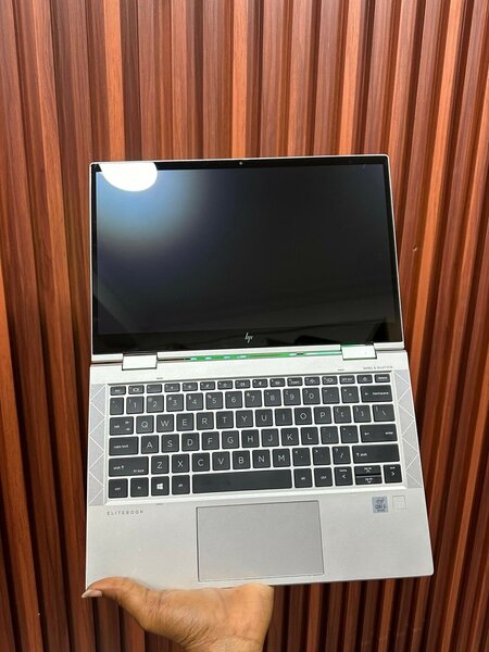 *HP ELITEBOOK 830 G7*