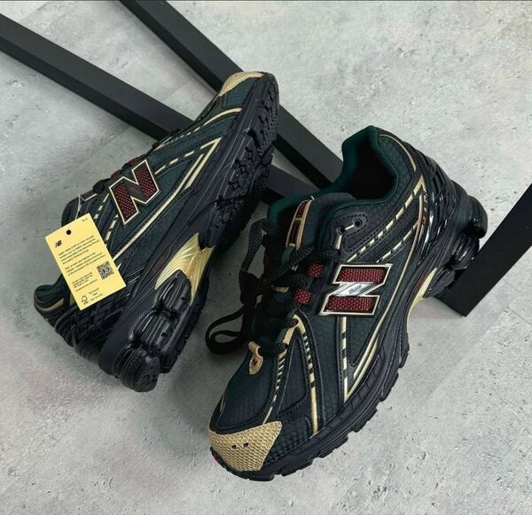 New Balance 1906 R