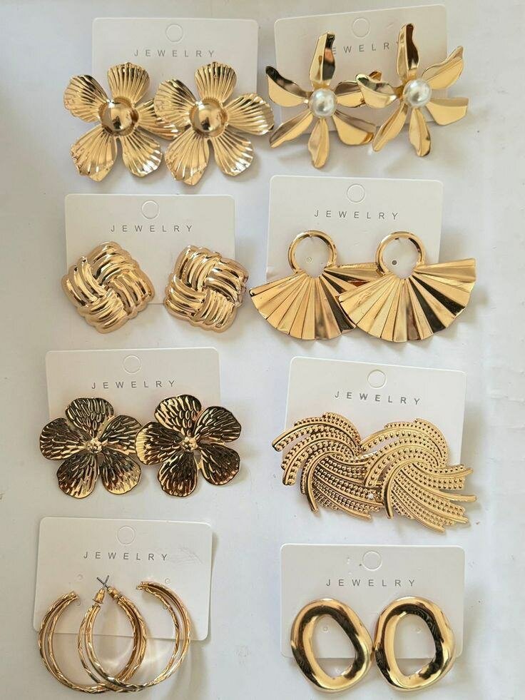 Boucles d'oreilles fleur dorée