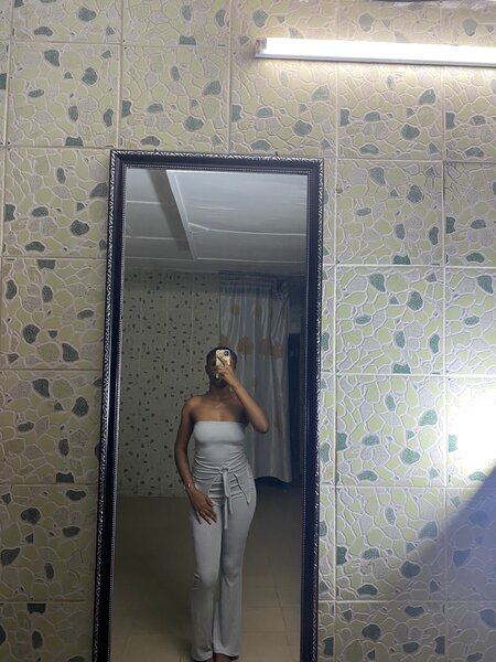 Complet élégantfemme