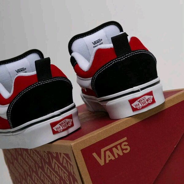 Vans skool knu