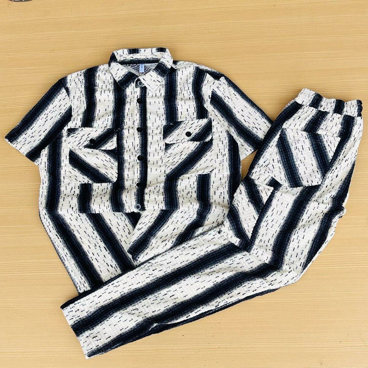 Men's Short Sleeve Top/Down