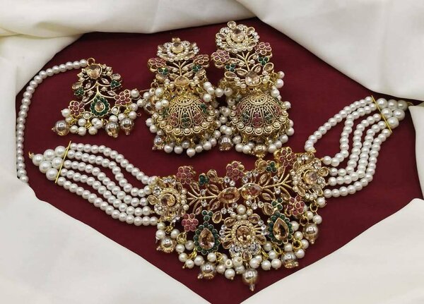 Ladies wedding set Necklace earrings