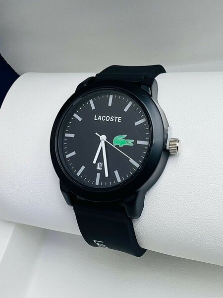 Montres lacoste