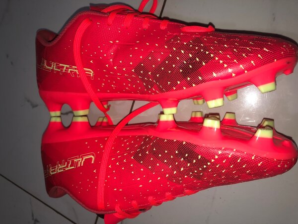 Chaussures de football Puma Ultra