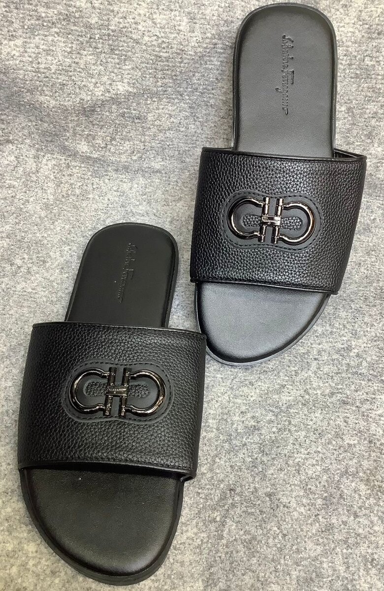 Sandales noires en cuir élégantes