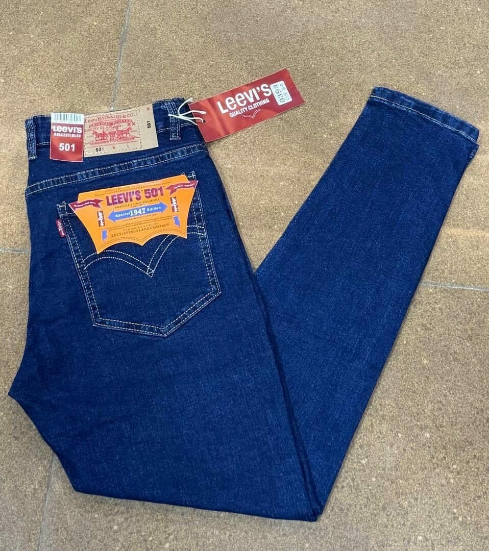 Jeans simple de qualité