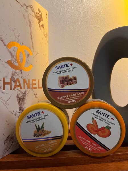 Gommage Visage & Corps Sante+