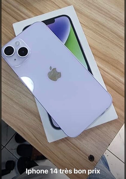 iPhone 14 très propre 125GB