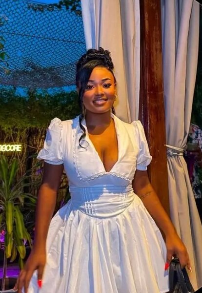 Robe blanche élégante soirée