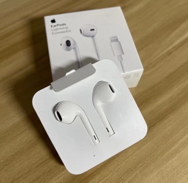 Écouteurs Apple EarPods Lightning