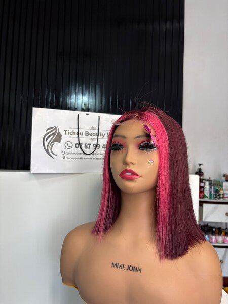 Perruque vietnamienne coloré