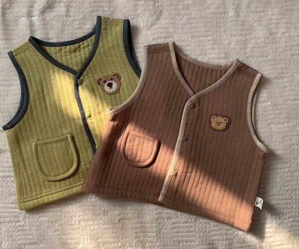 Жилетки для мальчика и девочки