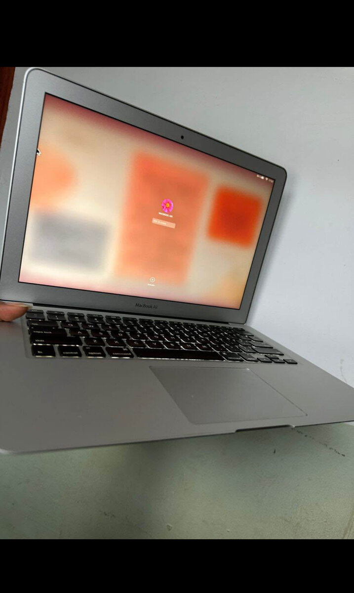 Ordinateur portable léger Apple