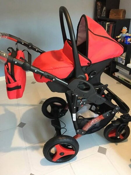 Poussette Bébé Confortable Rouge