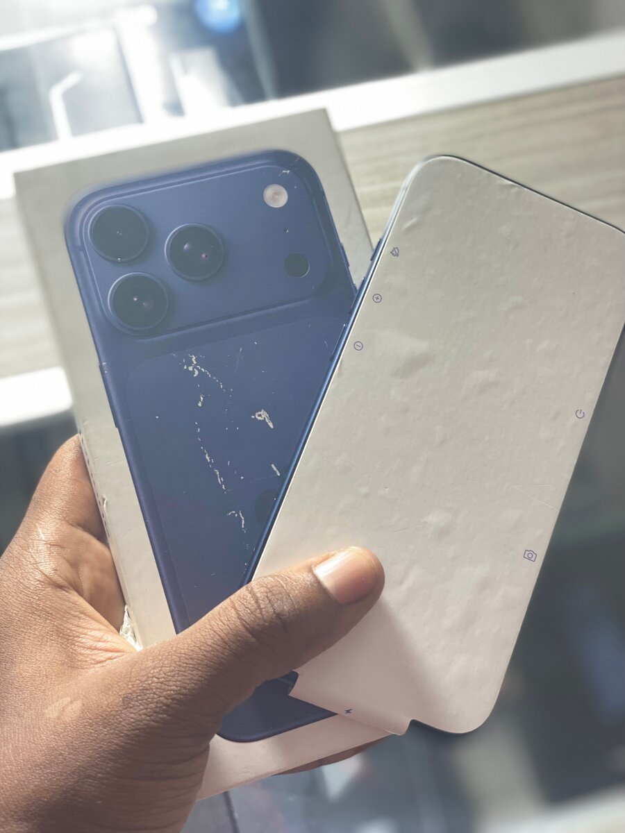 Smartphone moderne bleu