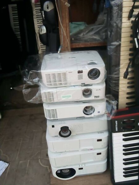 High-Quality Projectors