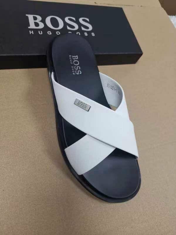 Tongs et claquettes élégantes