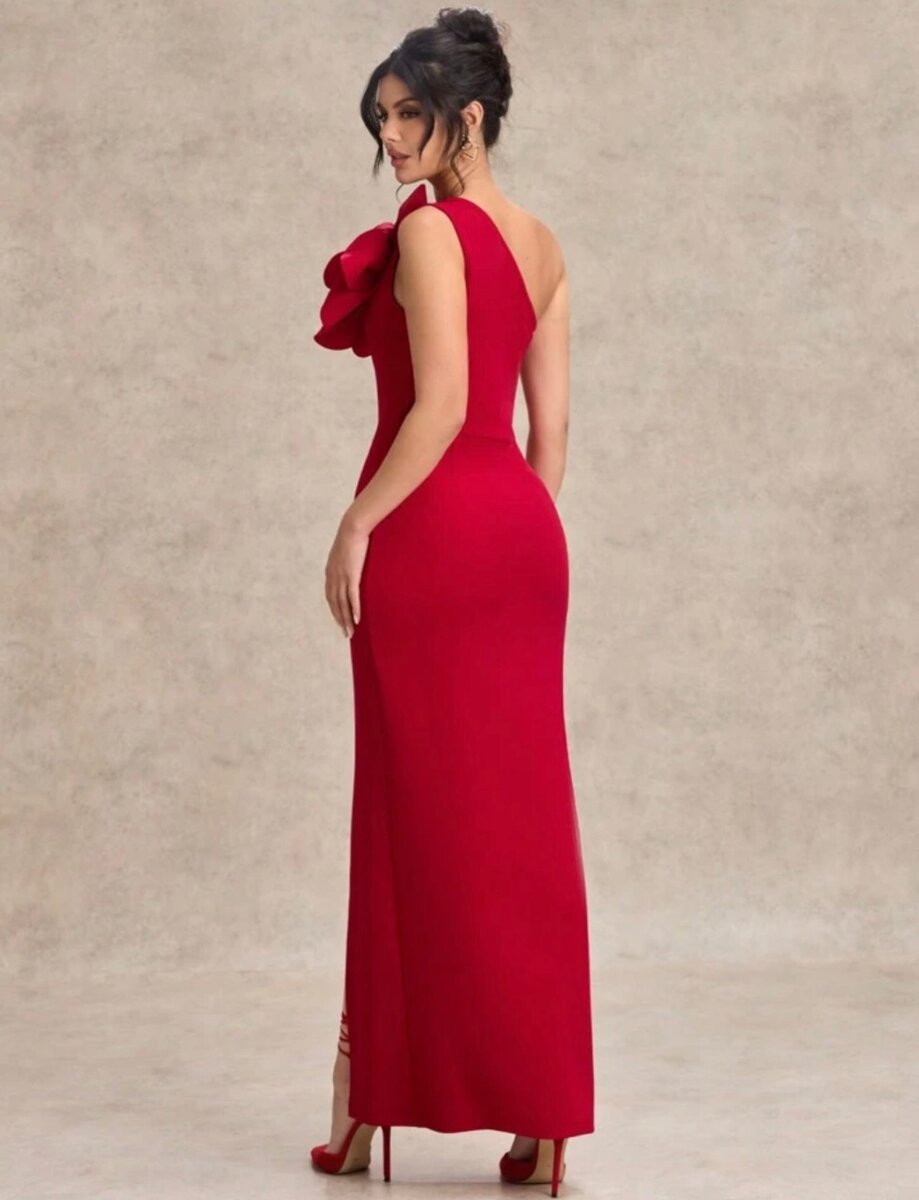 Robe rouge élégante soirée