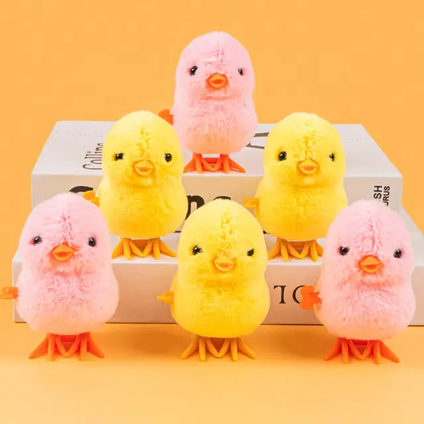 Jouets poussins en peluche