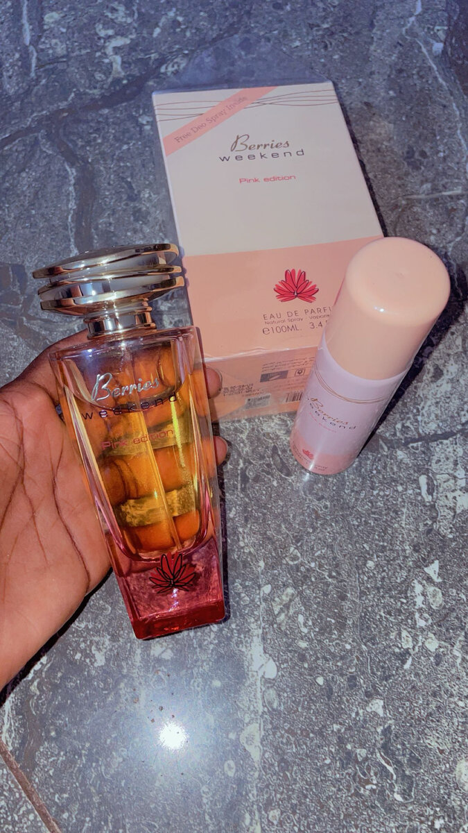 Parfums Élégants pour Hommes et Femmes