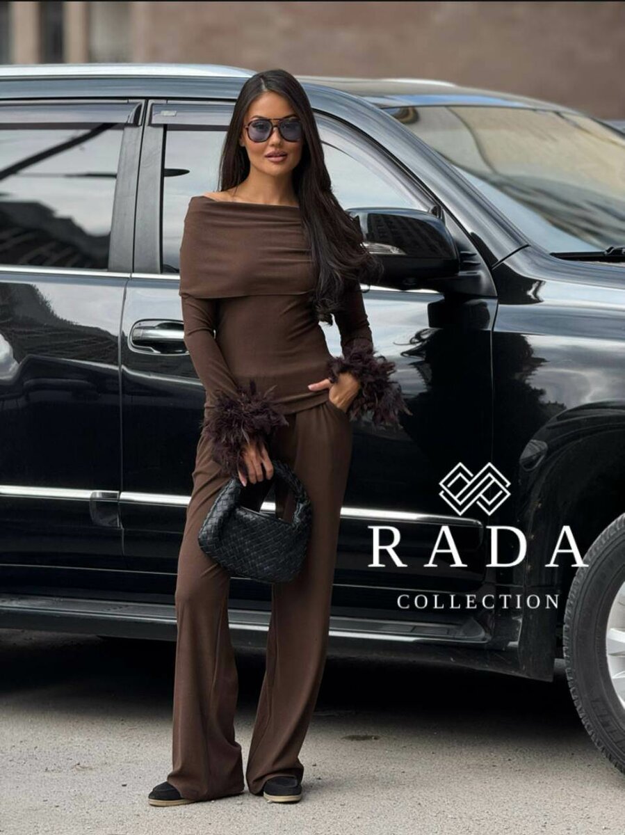 Двойка с перьями