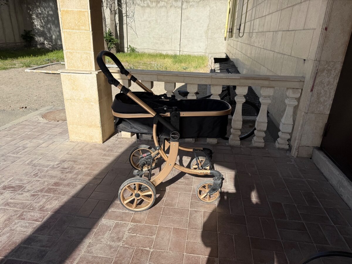 Коляска, в хорошем состоянии