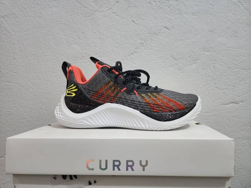 Curry 10 flotro