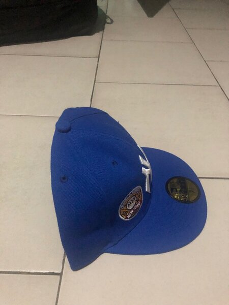 Casquette snapback bleue