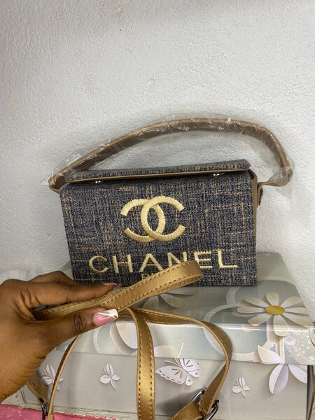 Sac à main texturé élégant