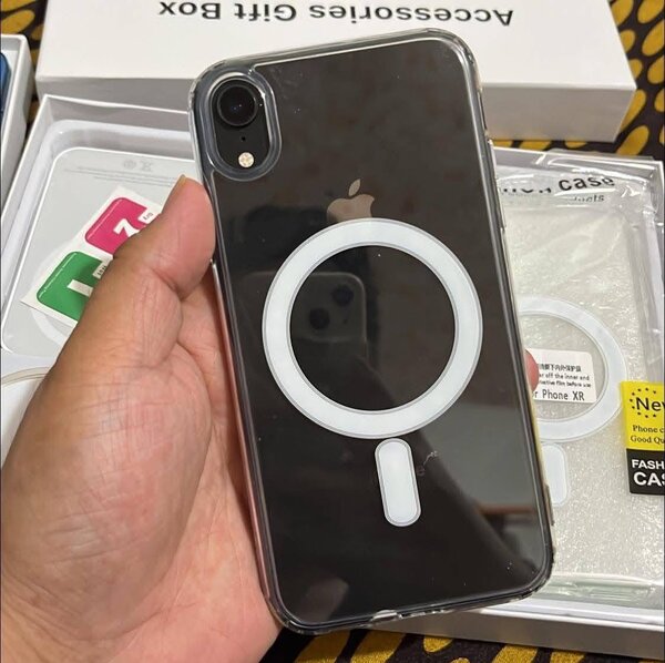 Coque magnétique iPhone XR