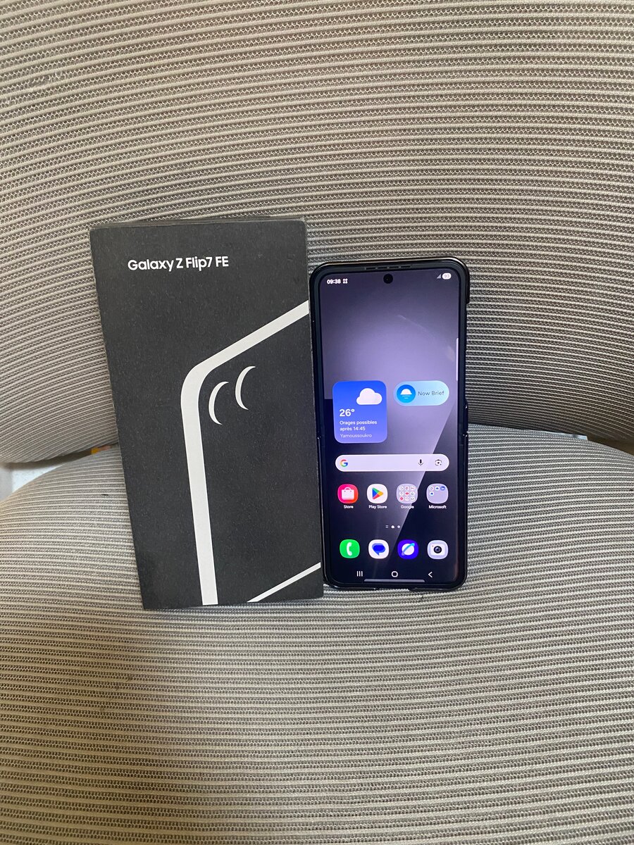 Samsung Galaxy Z Flip7 FE