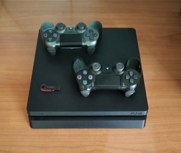 PS4 slim jailbreak 10 games