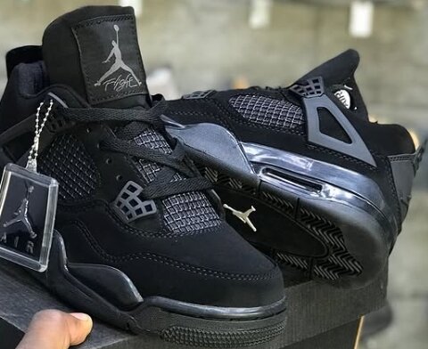 Jordan Retro 4 sneakers