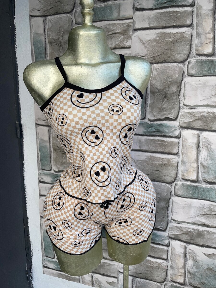 Pyjama femme à motifs cœurs