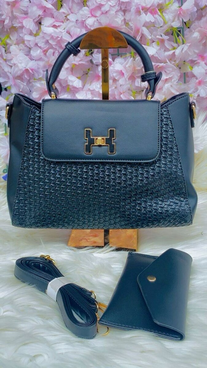 Sac à main tressé élégant