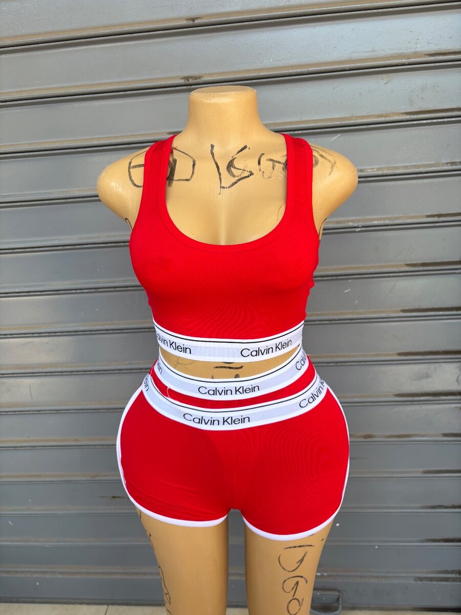 Ensemble sportif femme Calvin Klein