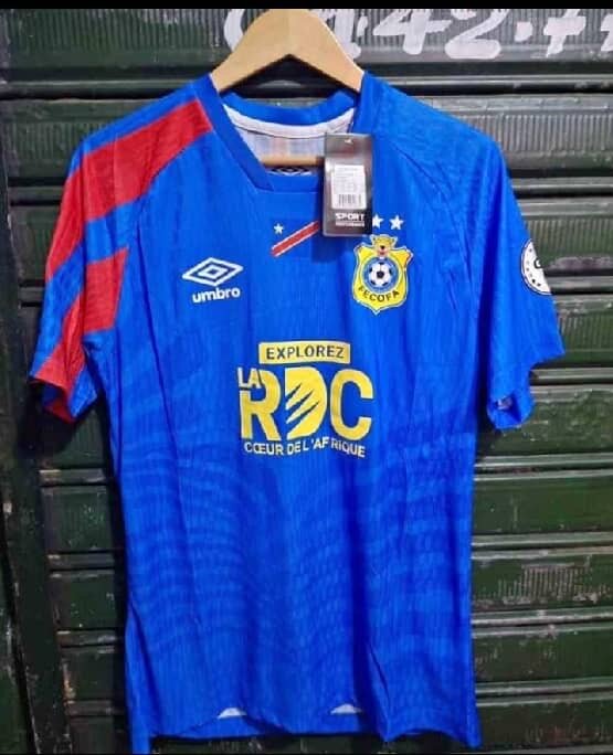 Maillot de football coloré