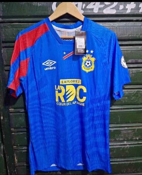 Maillot de football coloré