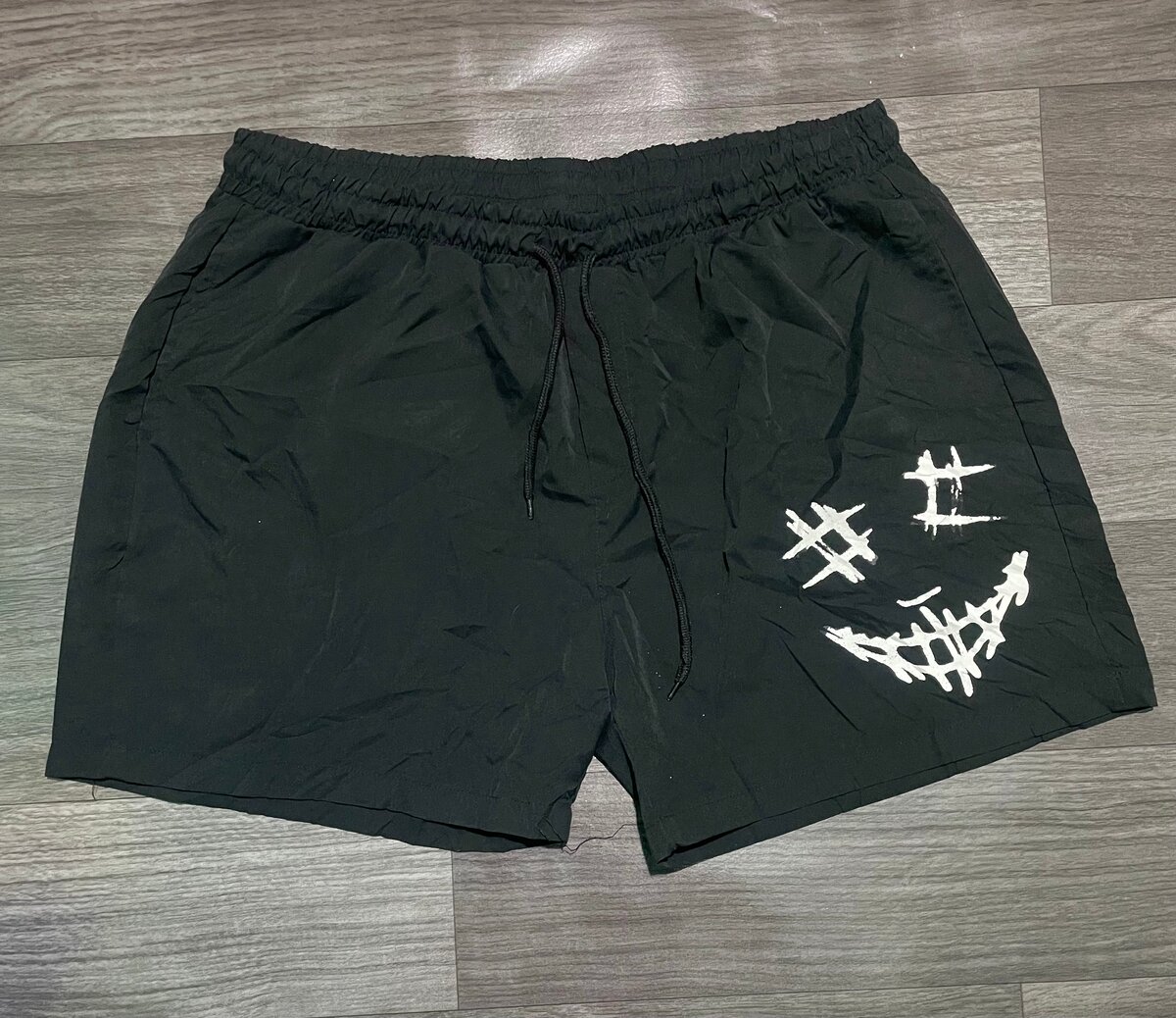 Shorts noirs à imprimé stylé